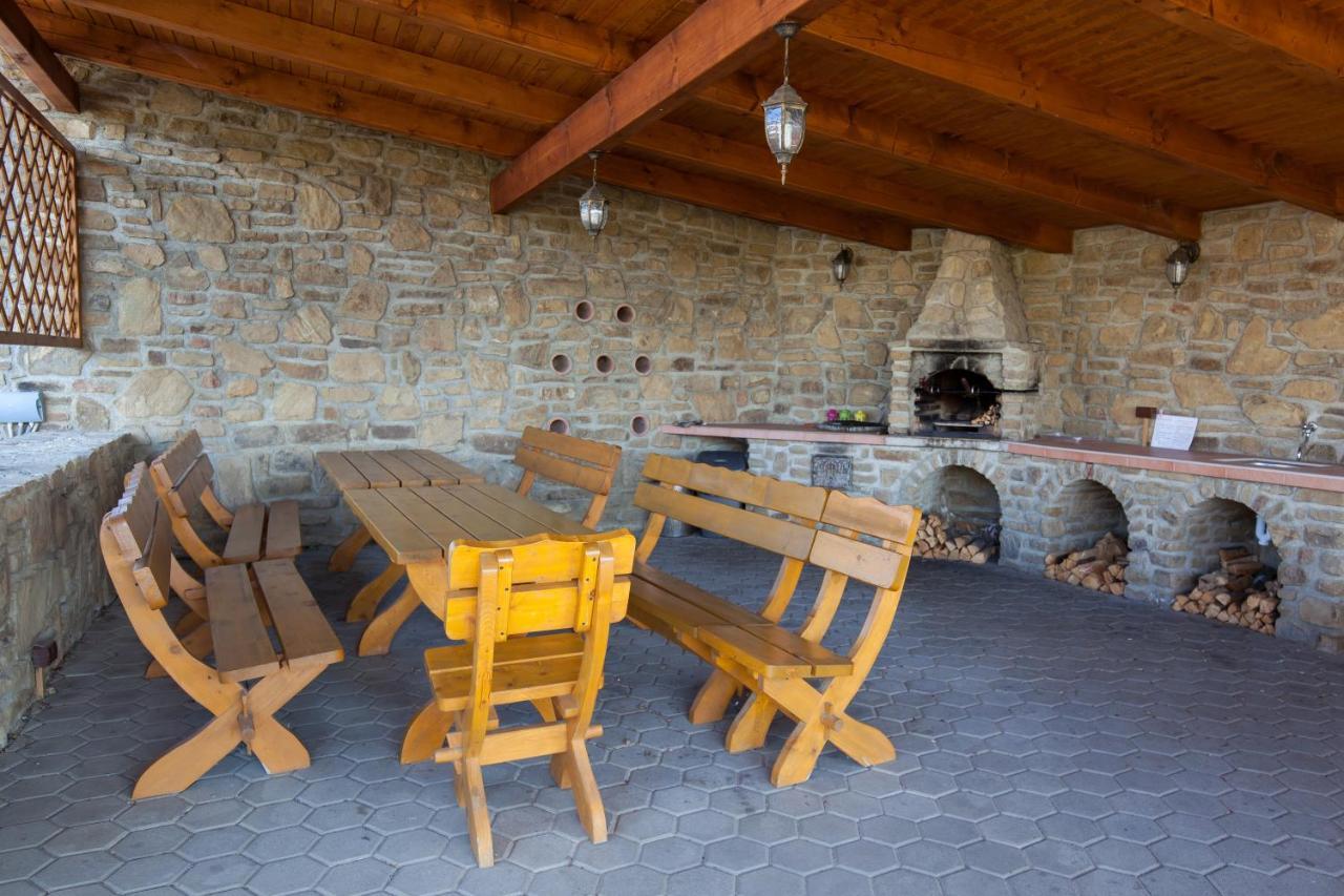 Privat Julia Otel Vrbov Dış mekan fotoğraf