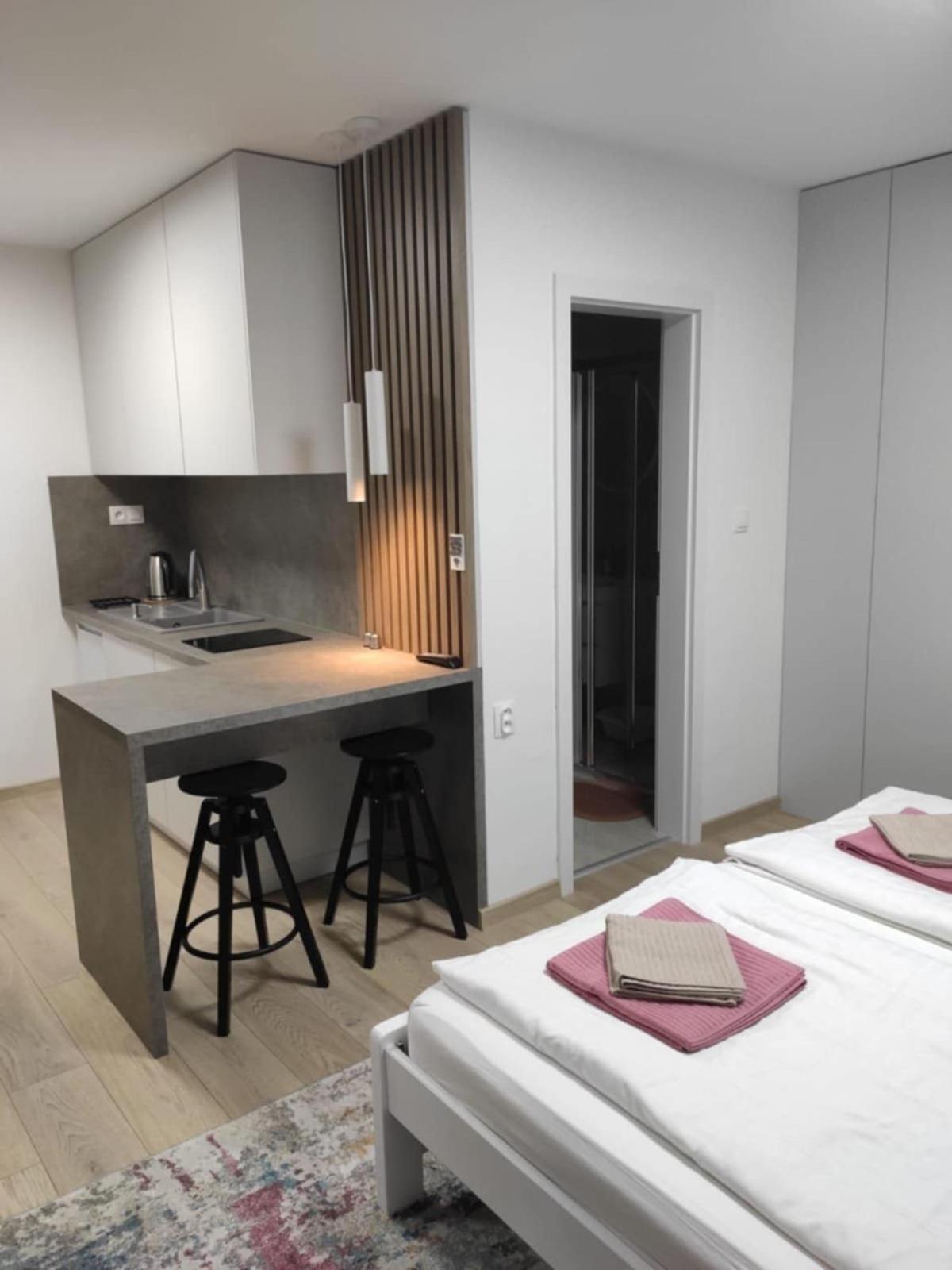 Privat Julia Otel Vrbov Dış mekan fotoğraf