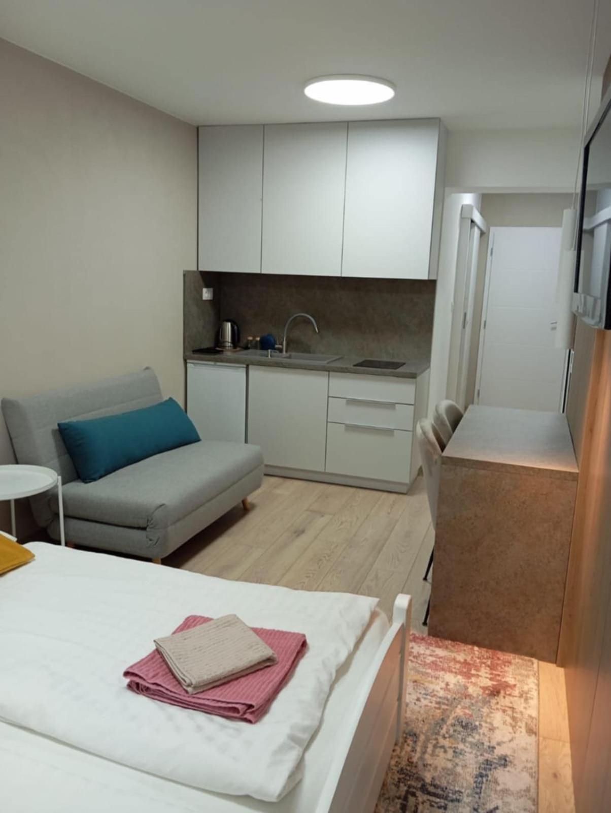 Privat Julia Otel Vrbov Dış mekan fotoğraf