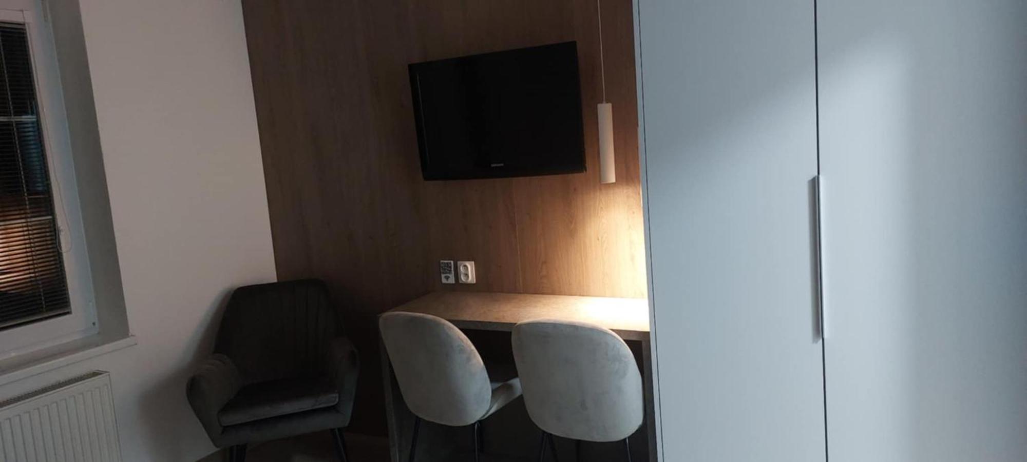 Privat Julia Otel Vrbov Oda fotoğraf