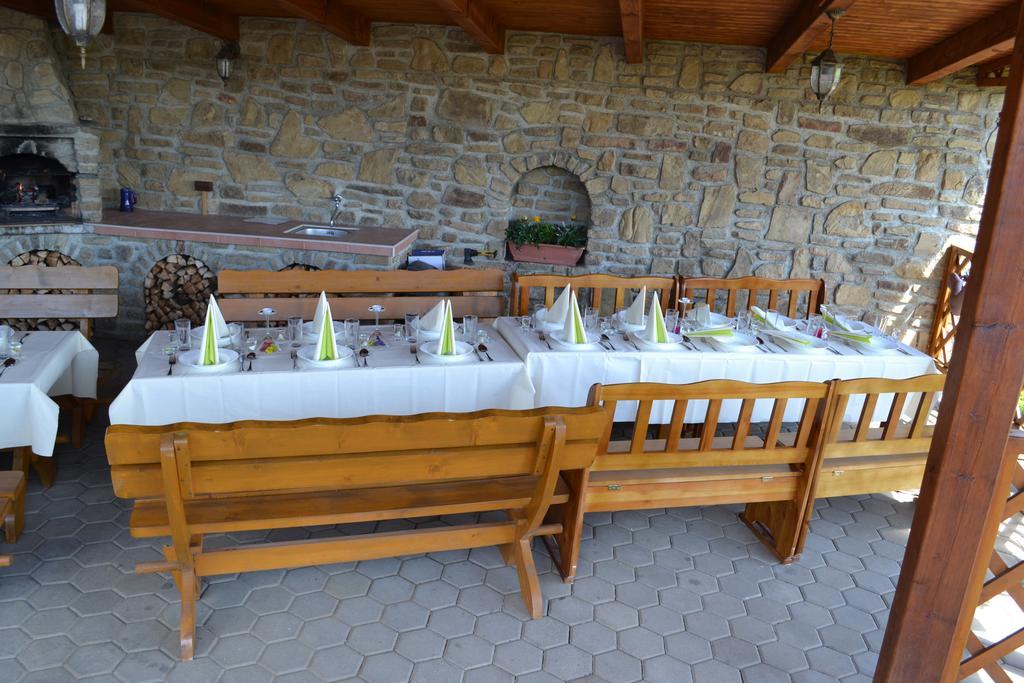 Privat Julia Otel Vrbov Dış mekan fotoğraf