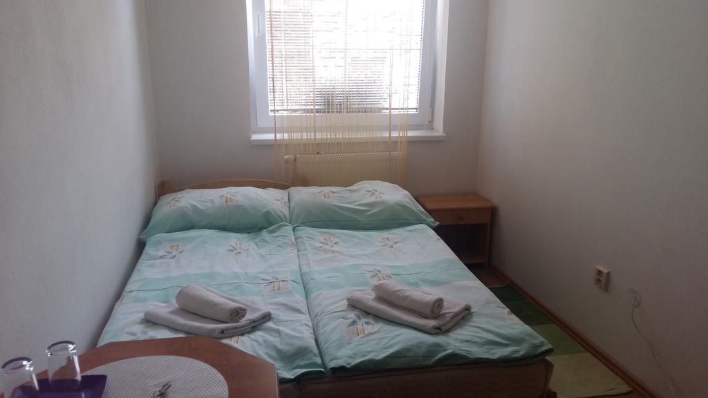 Privat Julia Otel Vrbov Dış mekan fotoğraf